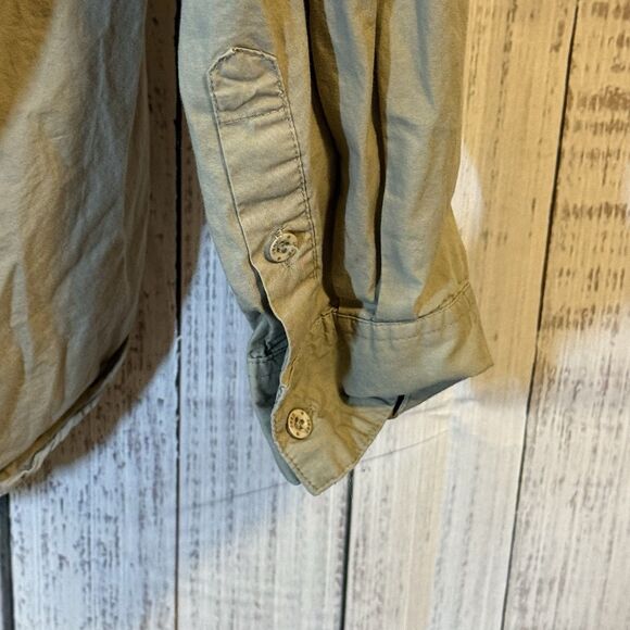 Jeep Men’s Medium Long Sleeve Shirt Button Down Lightweight Fishing Khaki - Picture 6 of 7